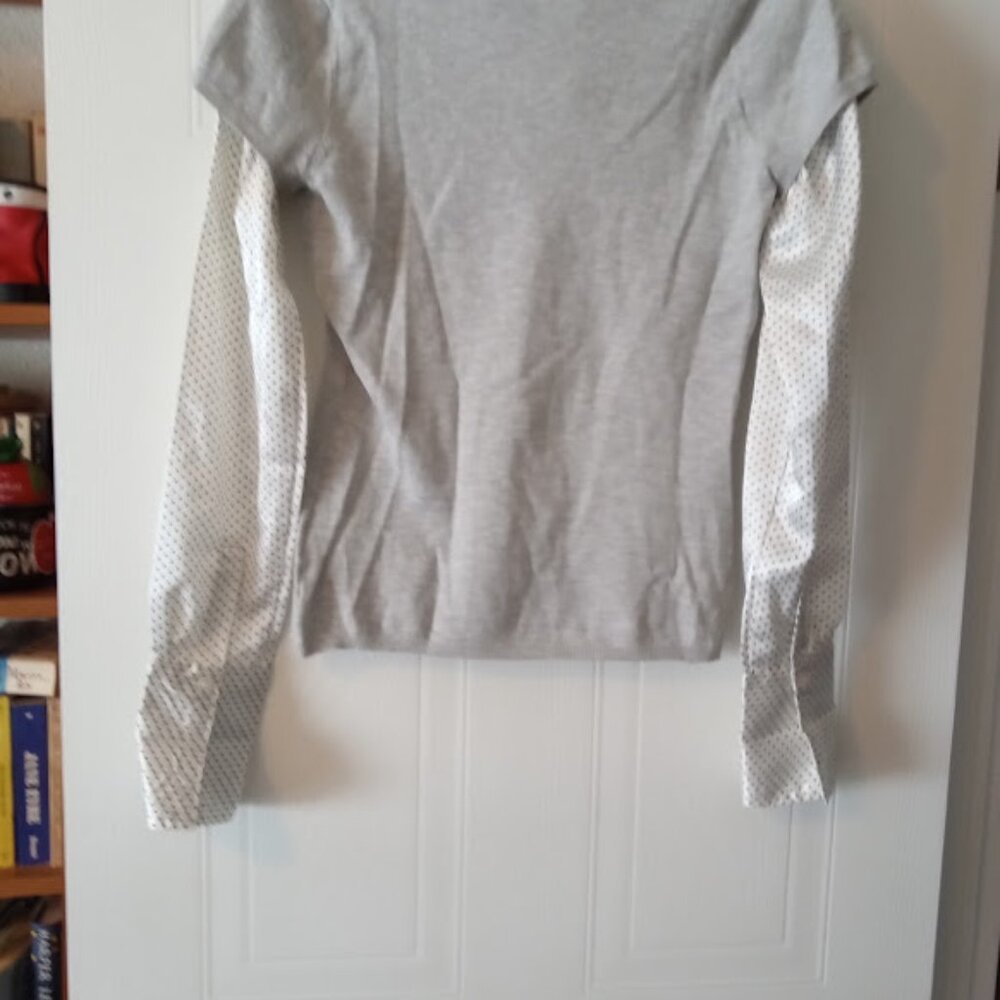 Woman's to[ - Picture 2 of 2